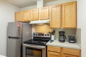 New! Urban Condo + Parking |2 Blocks to Ballard - Image 3