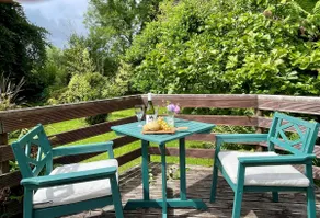 Kevington Cottage, charming one bedroom cottage, conservatory, decking area, - Image 4