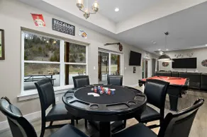 Private Basketball Court/Hot Tub-Community Pools - Image 4