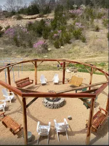 Private Putting Green Retreat with Firepit, Hot Tub, Free Tickets, Views & Community Indoor Pool - Image 3