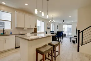 1 Mi to Intel Campus! Chandler Townhome w/ Pools - Image 2