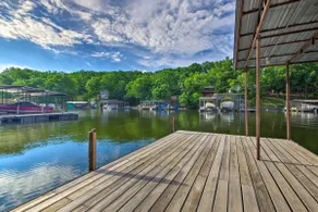 Boat Dock! Lakefront Group Getaway in Eldon - Image 2