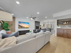 Mira El Mural! Sleeps 10, Old Town Close, Hot Pool - Image 4