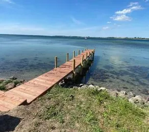 Amazing Waterfront Cottage with Private Pier - Image 5