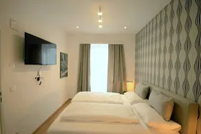 Best Western Plus Celebrity Suites - Image 2