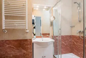 Best Western Plus Celebrity Suites - Image 4