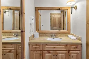 Mountain Lodge Telluride - Image 4
