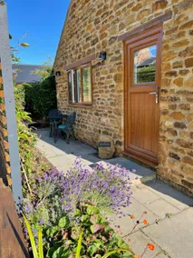 Honeysuckle Cottage - Cotswolds - Image 2