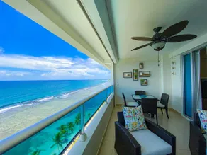 Attractive & Elegant Ocean View Apartment @LasOlas - Image 2