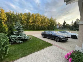 Luxury Wedgewood Bungalow - Image 2