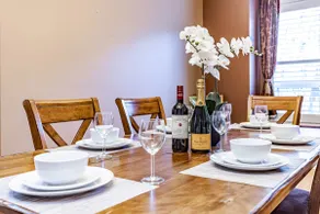 Luxury Wedgewood Bungalow - Image 5