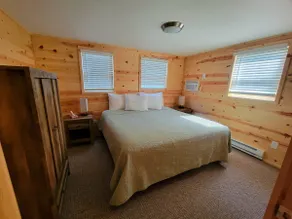 2/4 Person Forest View Cabin - Image 5