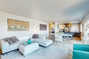 Updated 3BR Lakeview - Balcony - Washer/Dryer - Image 5
