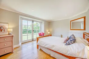 Spacious holiday home in Bourton-on-the-Water - Burghfield Cottage - Image 4
