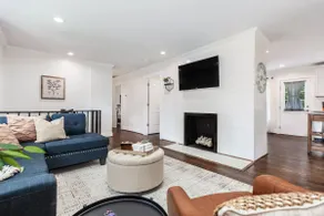 Crestwood Contemporary - Minutes to Downtown! - Image 3