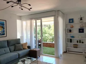 Newly renovated apartment with a pool and A/C - Image 3