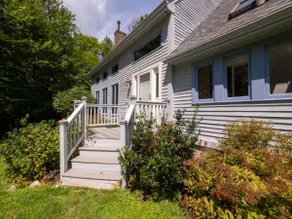 Pristine Home In Becket Woods - Image 3