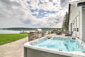 Newly Built Gilletts Lake Gem: Dock & Hot Tub - Image 2