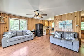 Lakefront Wisconsin Cottage w/ Dock & Hot Tub! - Image 5