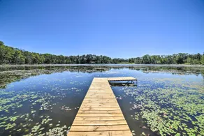 Lakefront Wisconsin Cottage w/ Dock & Hot Tub! - Image 2
