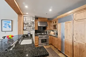 RMR: Crystal Springs 401 Condo in Teton Village - Image 4