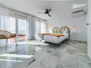 Holidays2Fuengirola Duplex 1st line sea, terrace - Image 5