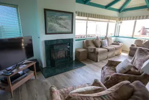 House 16 - Image 3