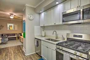 4 Mi to Dtwn: Dallas Gem w/ Furnished Patio - Image 2