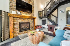 Mtn-View Gem w/ Deck & Hot Tub in Tannersville - Image 5