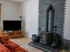 Beehive Cottage - Image 5