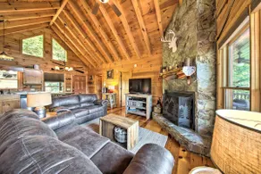 Secluded Blue Ridge Cabin: Walk to Trails! - Image 3
