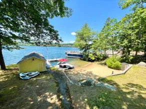 Lake Winni- Amazing waterfront oasis- beach, dock and more! - Image 4
