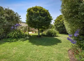 Villa Avisa: 3 minute walk to White's Beach - Image 4