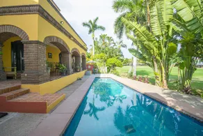 Conde de Oviedo Whole Home with Pool - Image 3