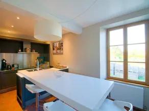 Apartment-Private bathroom with shower-View - Image 5