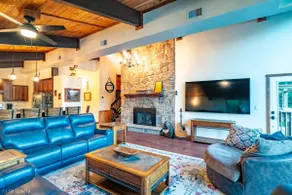 Find Your Peace at Reflections - Private Pond &A/C - Image 5