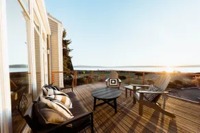 Waterfront Beach House 4BD|Hot Tub|Outdoor Shower - Image 2