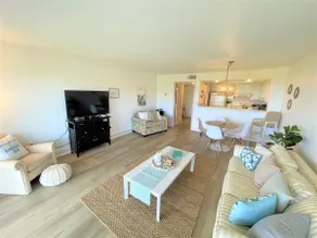 Amazing ocean view, 2 pools, easy beach access - Image 4