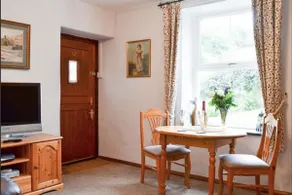 1 Bed House - Garden, Parking, Pets Allowed - Image 5