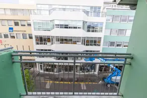 Penthouse on the main street, town center Akureyri - Image 3