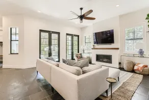 Villa del Flamingo - Modern Living & Poolside Escape in Flamingo Park - Image 5