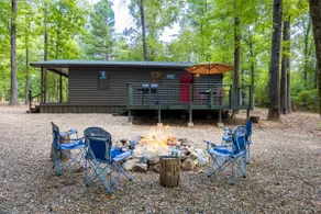 The Lazy Pinecone-1 Bed/1 Bath - Image 4