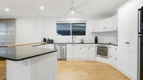 Coastal House - Image 4