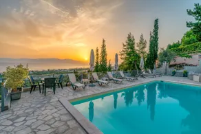 Onar Zin Seabliss - Penelope Poolside Getaway - Image 2