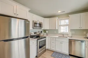 Wildwood Condo w/ Pool Access, Walk to Beach - Image 2