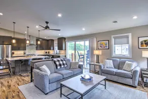 Chic Plymouth Townhome < 1 Mi to Road America - Image 4