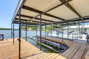 Lakefront Brownwood Home w/ Private Boat Dock - Image 2