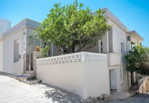 Sofias LemonTree Family House - Image 2