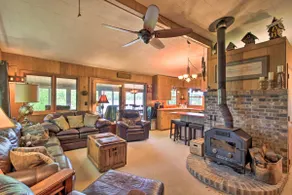 Year-Round Waterfront Getaway: Lake Access + Dock! - Image 5