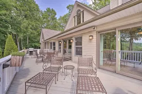 Grand Pisgah Forest Home on Secluded 5 Acres! - Image 2